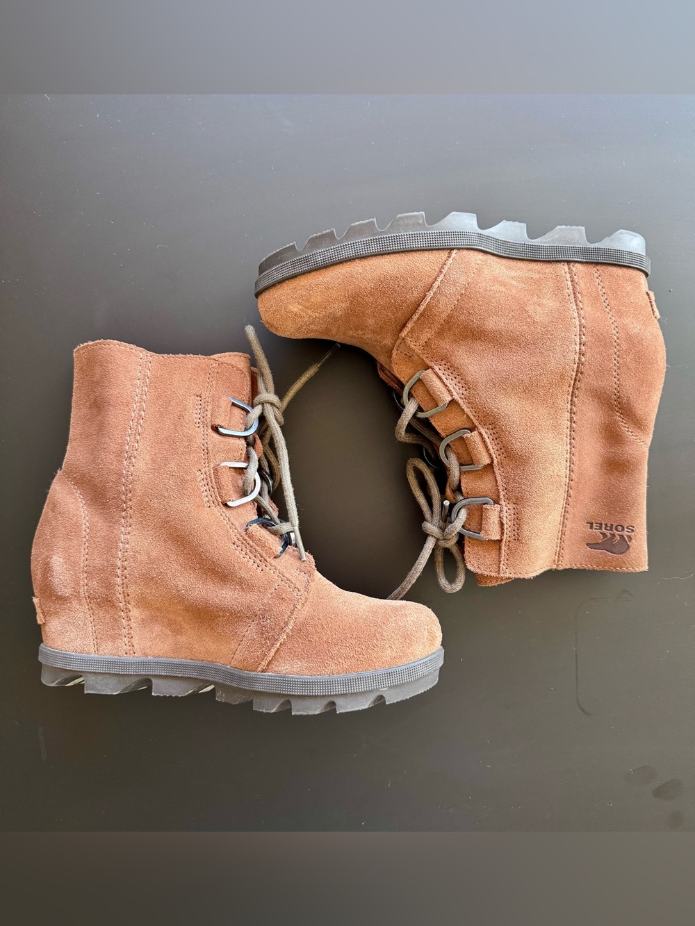Sorel’s 🤎 - Picture 2 of 5